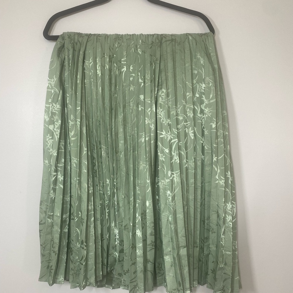 Wedding Guest Midi Dress - Picture 13 of 15